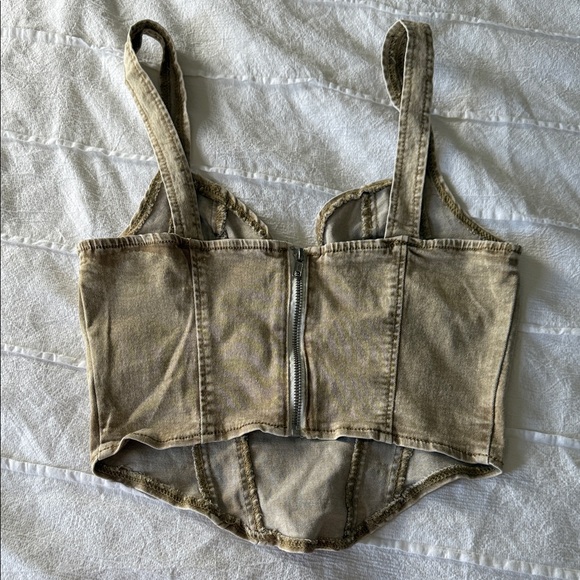 SHEIN Tan Crop Top - Picture 2 of 3